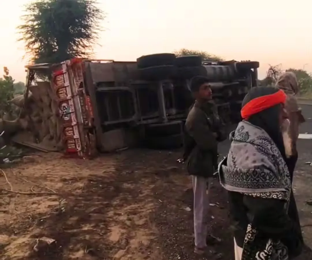 જોધપુર નજીક ગંભીર અકસ્માતમાં ગુજરાતના 6 યાત્રાળુઓનો કરુણ મોત 3 Jodhpur Road Accident 2.png