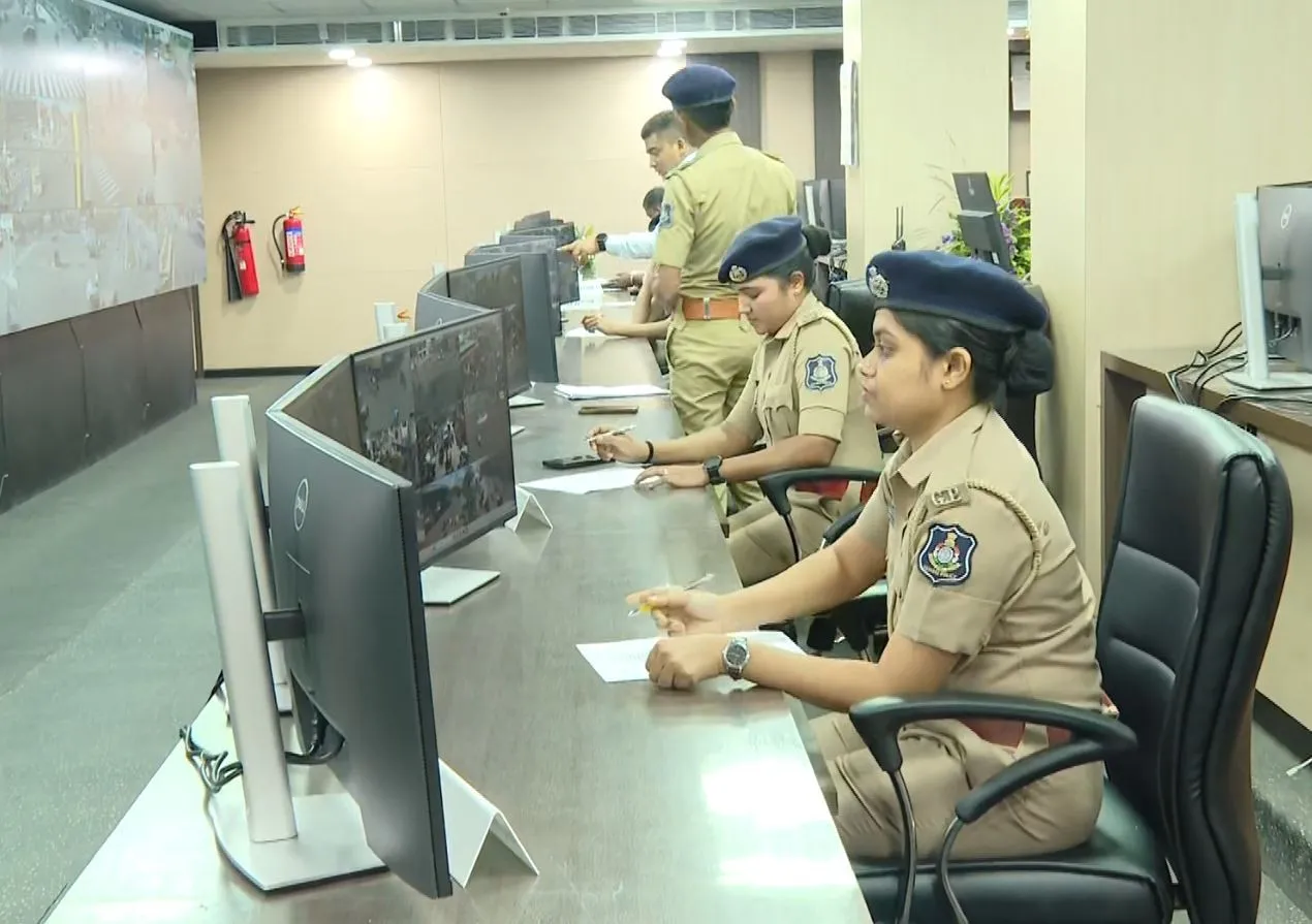 સુરતમાં ખુલ્યું અદ્યતન નેત્રમ કેન્દ્ર અને સુરક્ષા વ્યવસ્થા વધુ મજબૂત બની 3 harsh sanghvi surat netram 2.png