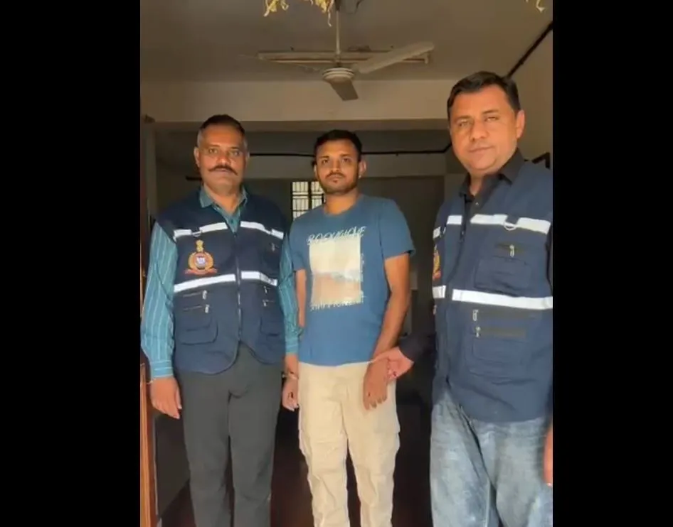 ભ્રષ્ટાચાર સામે રાજ્યની ઝીરો ટોલરન્સ નીતિ વચ્ચે પાટણમાં એસીબીની વધુ એક મોટી સફળતા 3 patan ugvcl acb trap 2.png