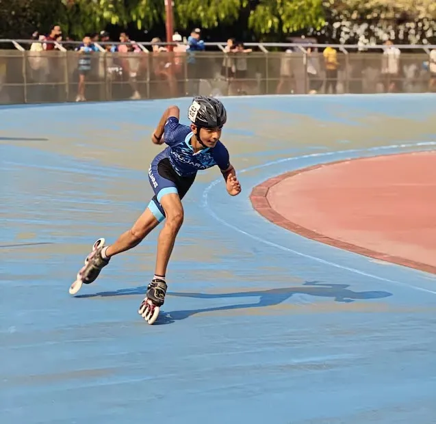 મહાદેવપુરાના ધર્મ પટેલે રાજ્ય ચેમ્પિયન બની મહેસાણાનું નામ ઉજ્જવળ કર્યું 3 dharm patel skating mehsana 1.png