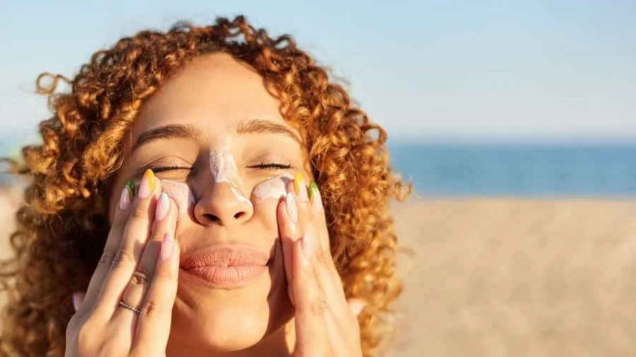 સ્કિન કેન્સર: જોખમ કોને વધુ? ડૉક્ટર પાસેથી જાણો મુખ્ય લક્ષણો અને તેનાથી બચવાના ઉપાયો 3 skin.jpg