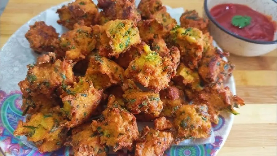 Radish bhajiya