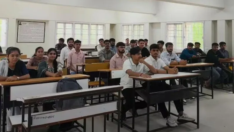 પાટણ જિલ્લામાં રોજગાર વધારવા વિશાળ ભરતી મેળાનું આયોજન 2 patan job fair 2025 2.jpg