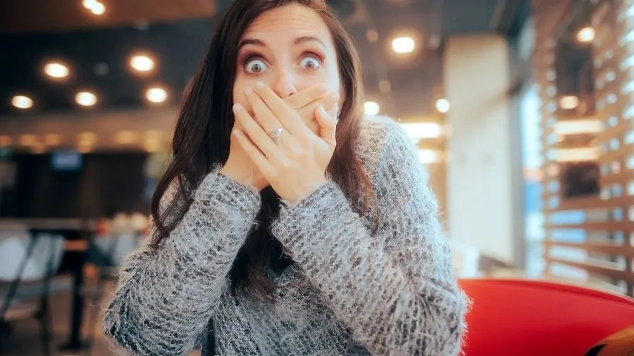 વારંવાર હેડકી આવે છે? તેને હળવાશથી ન લો! હોઈ શકે છે આ 5 ગંભીર બીમારીઓનો સંકેત 2 hiups.jpg