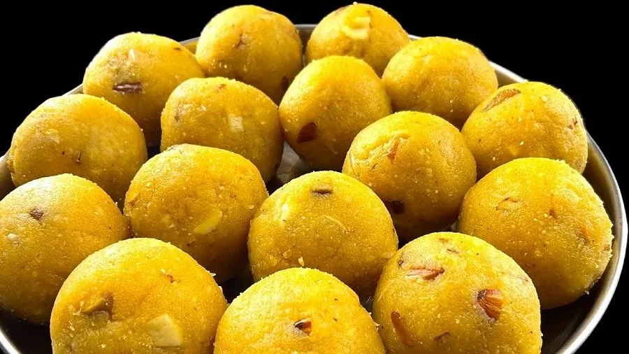 Chickpea dal laddus