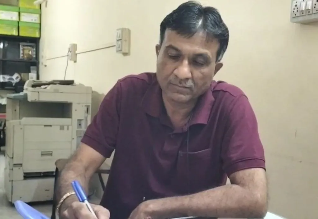શિક્ષકો પર વધતી BLO કામગીરીથી અસંતોષની નવી ઘટના 3 gujarat blo teacher issue 1.png
