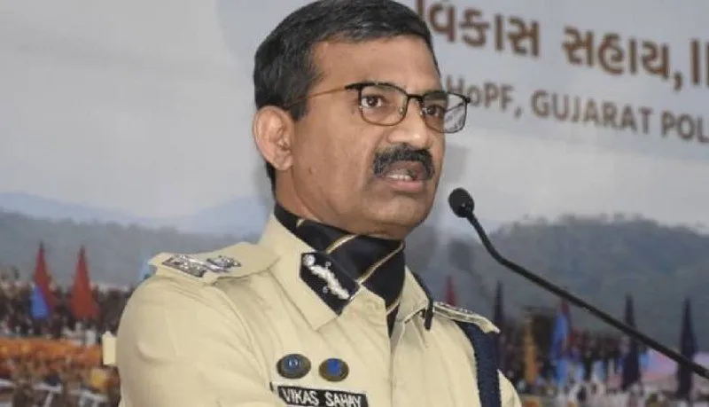 ગાંધીનગરમાં DGP's Commendation Disc 2024 સમારોહ, 110 પોલીસકર્મીઓને સન્માન 2 DGP Commendation Disc 2024 2.jpg