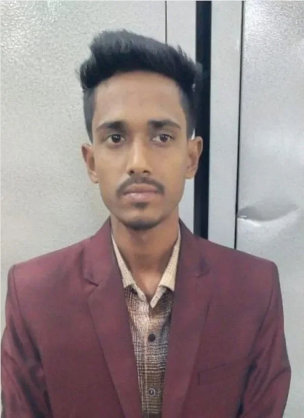 Bangladeshi holding Indian passport 3.jpg