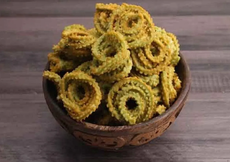 શિયાળાની સ્પેશિયલ મેથી ચકરી: ક્રિસ્પીનેસ અને હેલ્થનો પરફેક્ટ સંગમ 3 Methi Chakli Recipe