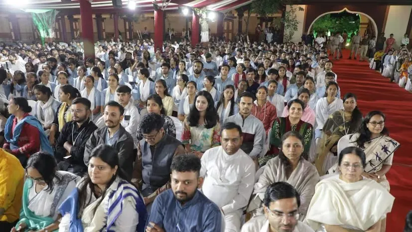 ગુજરાત વિદ્યાપીઠના શતાબ્દી મહોત્સવમાં વિદ્યાર્થીઓની સાંસ્કૃતિક રજૂઆતોનો ભવ્ય નજારો 2 gujarat vidyapith centenary celebration 1.png