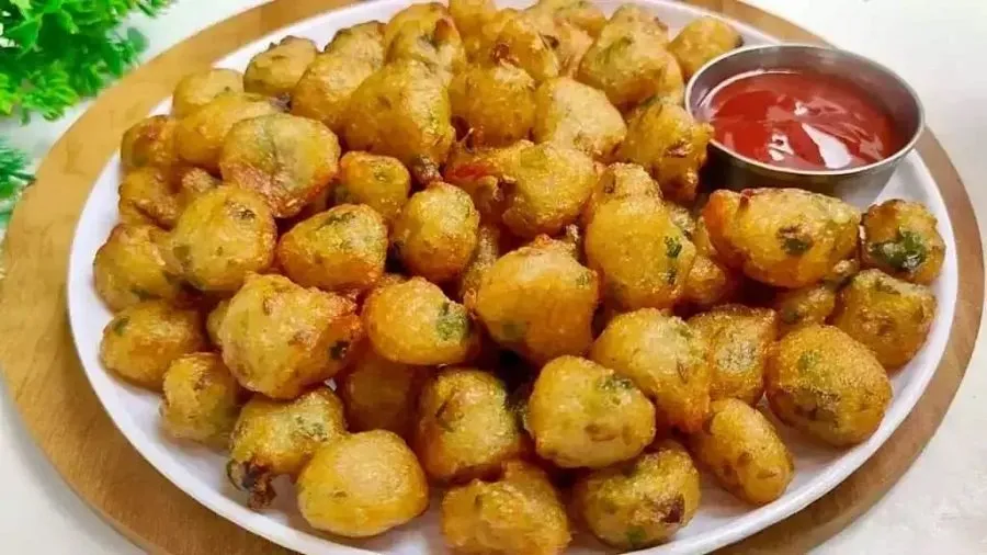 શિયાળામાં ચા સાથે બનાવો ક્રિસ્પી 'પૌઆ પકોડા', 10 મિનિટમાં થઈ જશે તૈયાર 2 Poha Pakoda
