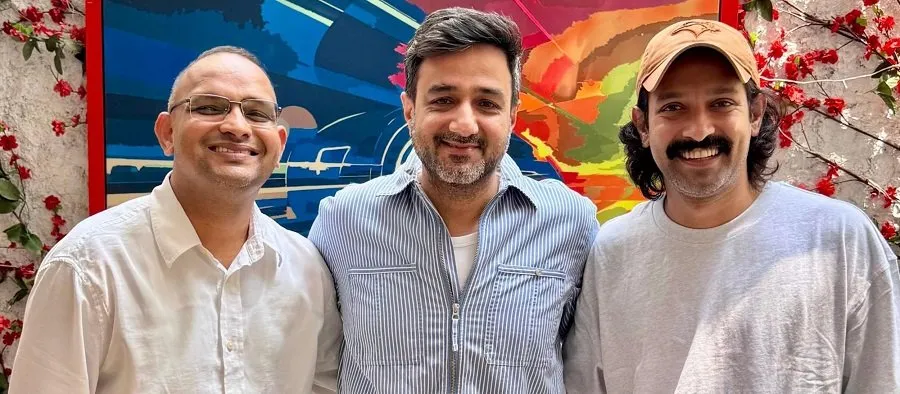 'પઠાન' અને 'વૉર' પછી સિદ્ધાર્થ આનંદની મેગા-ફિલ્મ: વિક્રાંત મેસીની દમદાર એક્ટિંગ હવે 'વ્હાઇટ'માં જોવા મળશે! 3 ravi34.jpg