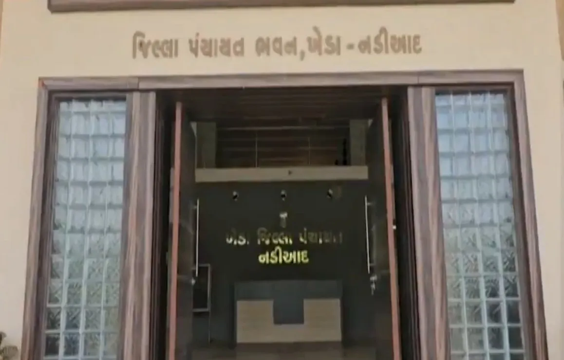 ખેડા શિક્ષણ વિભાગમાં પુનઃનિયુક્તિનો વિવાદ, 37 શિક્ષકો અંગે ગંભીર ગેરરીતિના આક્ષેપ 3 kheda teacher reappointment scam 2.jpeg