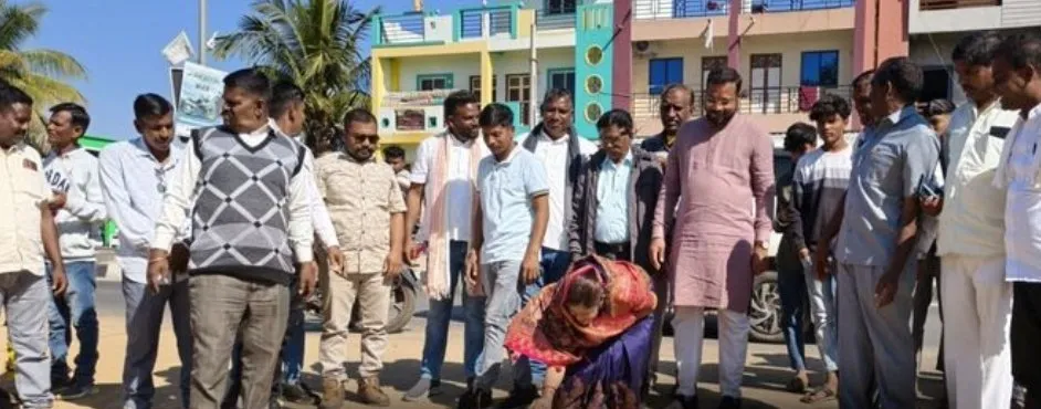 ગરબાડા વિસ્તારમાં 16 કરોડના માર્ગ વિકાસથી પરિવર્તનની નવી શરૂઆત 3 mahendrabhai bhabor development.jpeg