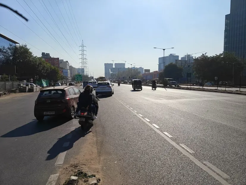 એસ.જી. હાઈવેને ડસ્ટ ફ્રી બનાવવા સરકારનું મિશન, અમદાવાદમાં માર્ગ વ્યવસ્થા બદલાશે 2 ahmedabad sg highway development 1.png