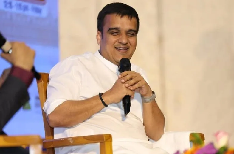 સંસ્કૃતિ, વિકાસ અને સુરક્ષા પર હર્ષ સંઘવીનો સ્પષ્ટ દૃષ્ટિકોણ 2 Bharatkool Chapter 2 1.jpeg