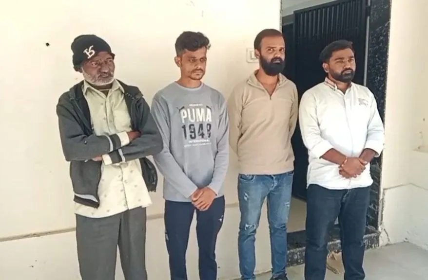 ઓપરેશન મ્યુલ હંટ હેઠળ પાટણ પોલીસને મોટી સિદ્ધિ 2 operation mule hunt Patan.png