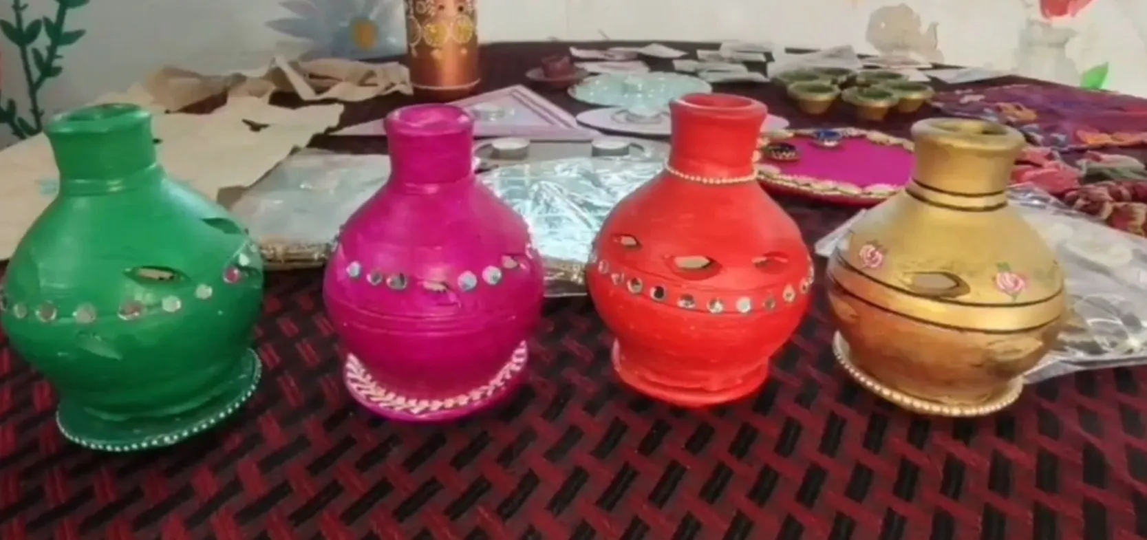વડોદરામાં આશ્રિત બહેનોને કલા-કૌશલ્યથી આત્મનિર્ભર બનાવતો સરાહનીય પ્રયાસ 2 women empowerment Gujarat 2.jpeg