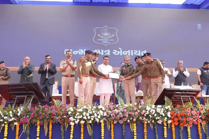 અમદાવાદ ગ્રામ્ય પોલીસના નવા પ્રકલ્પોનું લોકાર્પણ અને નવા યુગની શરૂઆત 2 Ahmedabad Rural Police Initiatives 2.png