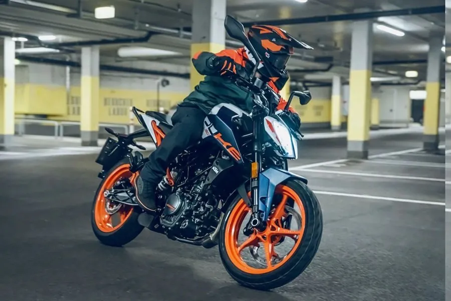 વધુ સ્માર્ટ બની KTM 160 Duke: કંપનીએ લોન્ચ કર્યું નવું વેરિઅન્ટ, જાણો શું છે નવા ફેરફાર 2 KTM2.jpg