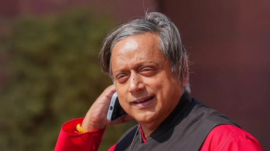 'પ્રેસની સ્વતંત્રતા પર હુમલો સાંખી ન લેવાય': બાંગ્લાદેશમાં ભડકેલી હિંસા પર કોંગ્રેસ નેતા શશી થરૂરનું મોટું નિવેદન 2 GOvt.jpg