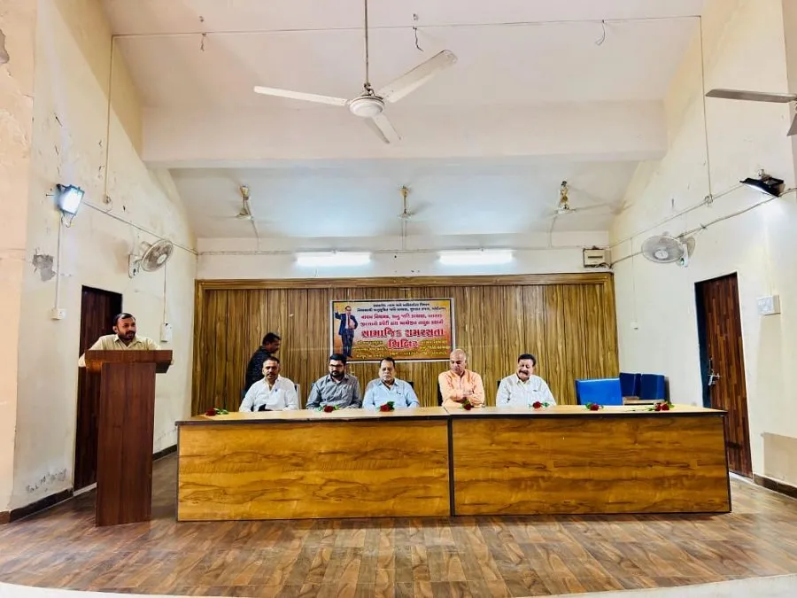 વલસાડના આંબેડકર ભવન ખાતે અનુસૂચિત જાતિ કલ્યાણ કચેરી દ્વારા સામાજિક સમરસતા શિબિર યોજાઈ 2 valsad.jpg