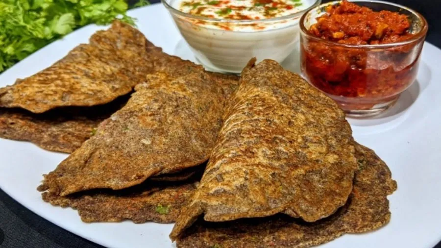 Ragi Chilla Recipe: વજન ઘટાડવા અને ફિટ રહેવા માટે બેસ્ટ નાસ્તો, આ રીતે બનાવો ટેસ્ટી રાગી ચીલા 2 ragi.jpg