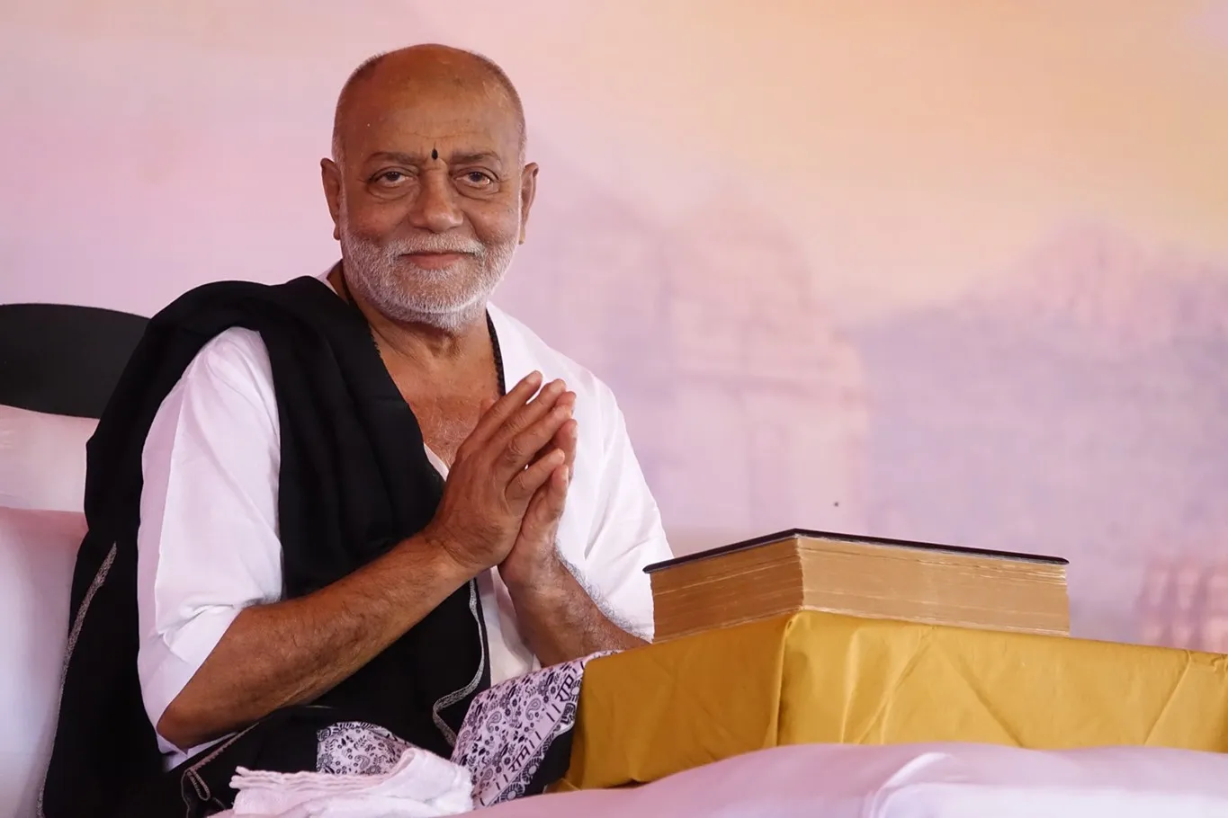 બાંગ્લાદેશમાં હિન્દુઓની સ્થિતિ પર મોરારી બાપુની ગંભીર ચિંતા 3 Bangladesh Hindu violence issue 2.png