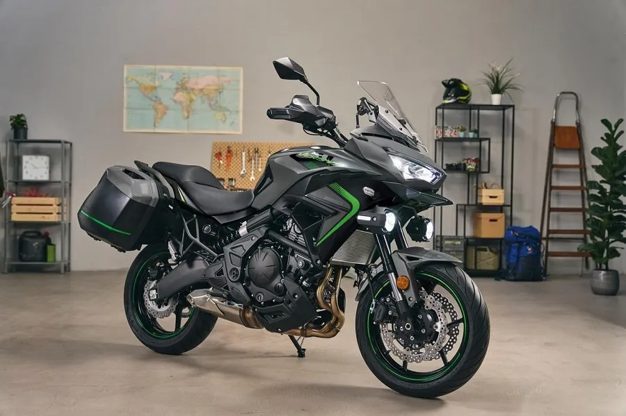 2026 Kawasaki Versys 650: નવા કલર ઓપ્શન અને પ્રીમિયમ લુક, જાણો ભારતમાં શું છે તેની નવી કિંમત 2 Kawasaki.jpg