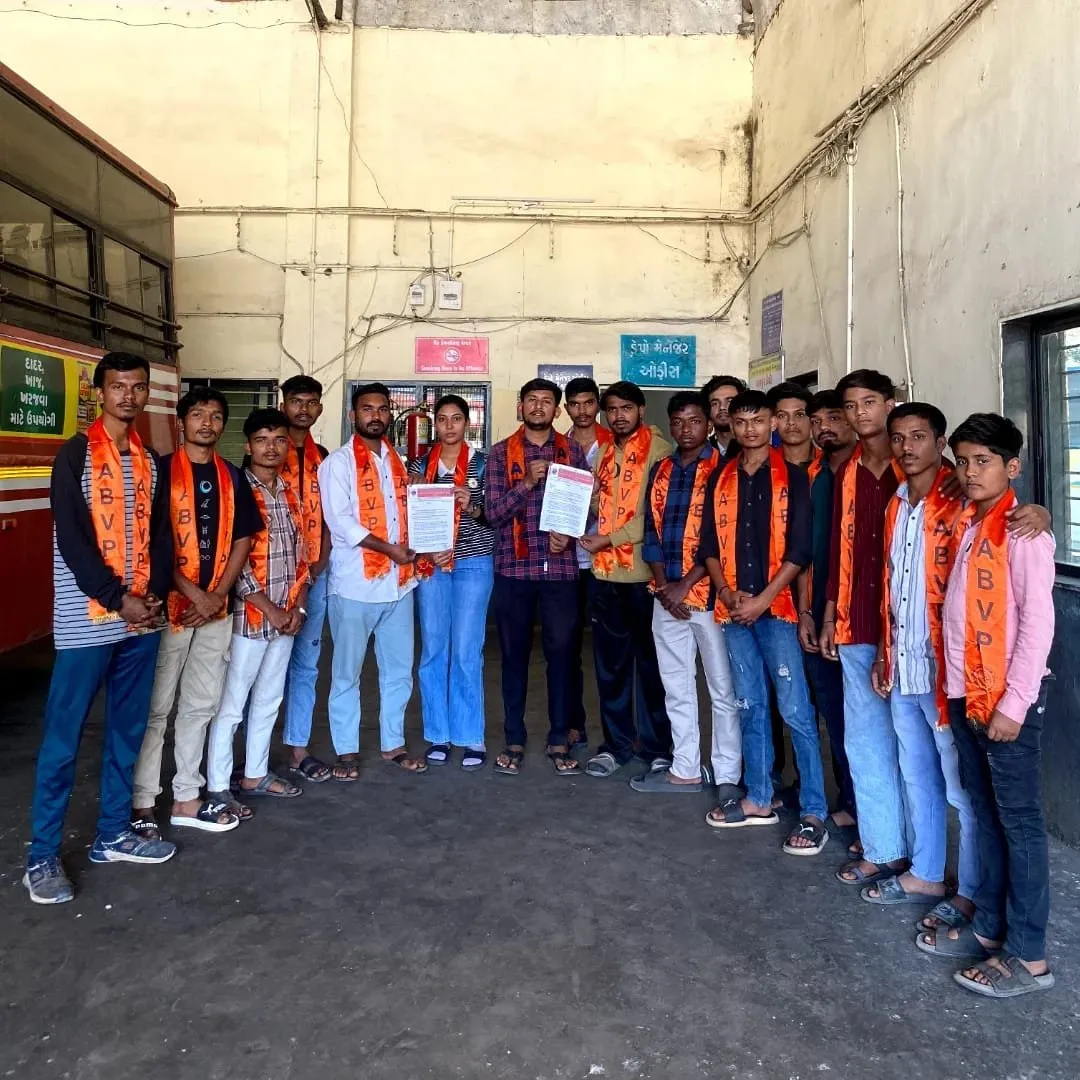 ધરમપુર: બસ સુવિધાના અભાવે વિદ્યાર્થીઓમાં રોષ, ABVP નું આવેદન 2 IMG 20251227 WA0000.jpg
