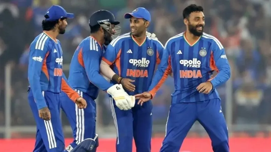 ICC રેન્કિંગ ૨૦૨૫: બે ફોર્મેટમાં ટીમ ઈન્ડિયા ‘નંબર ૧’, ટેસ્ટમાં હજુ પણ સંઘર્ષ! 2 ind 1.jpg
