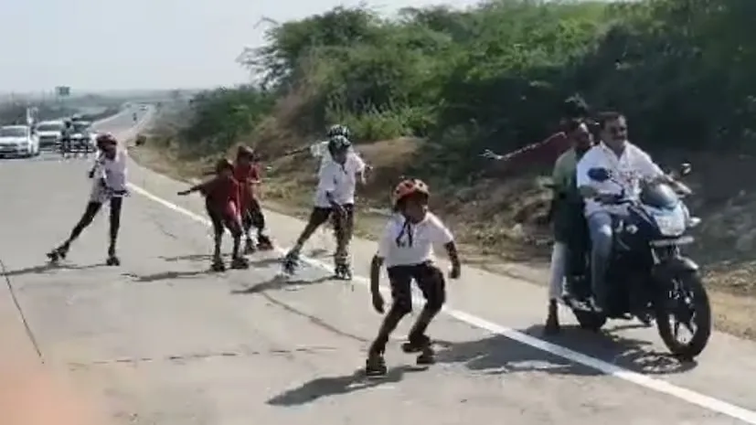 425 કિમીની સ્કેટિંગ યાત્રા કરીને નાનકડા બાળકોએ દ્વારકામાં રચ્યો ઇતિહાસ 2 skating pilgrimage 2.png