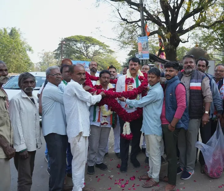 મનરેગા ખર્ચમાં ગેરરીતિના આક્ષેપો સાથે અમિત ચાવડાનો બોડેલીમાં સરકાર પર હુમલો 2 Gujarat Congress Jan Aakrosh Yatra 6.png