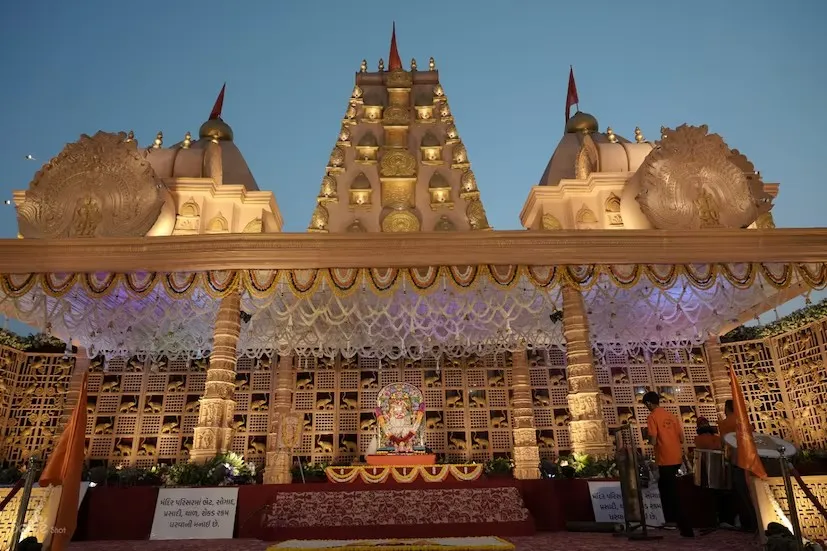 ન્યૂ યરની રાત્રે ‘હેપ્પી ન્યૂ યર’ નહીં, રાજકોટ રેસકોર્સ ગ્રાઉન્ડમાં ગુંજશે ‘જય હનુમાન’ 2 Rajkot Hanuman Chalisa Youth Event 2.png