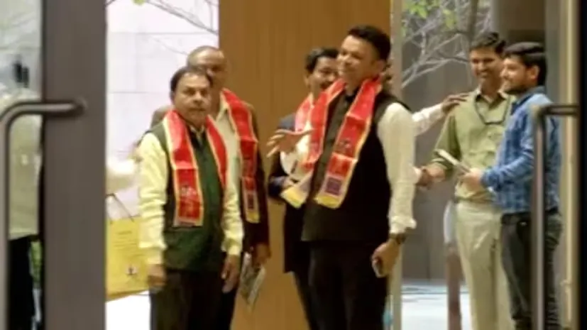 અંબાજી મંદિરમાં આસો સુદ-૮ની પરંપરાગત પૂજા મુદ્દે હાઈકોર્ટના આદેશ બાદ વિવાદ ગરમાયો 2 Ambaji Temple Ritual Dispute 1.png