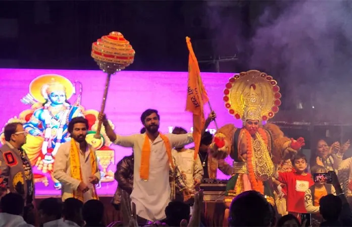 જામનગરમાં પશ્ચિમી ઉજવણીને બદલે ભક્તિભાવ સાથે 2026નું સ્વાગત 3 Jamnagar New Year Kirtan Night 2.png