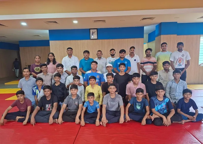 જુડો થી કરાટે સુધી ભાવનગરના યુવા ખેલાડીઓનું દમદાર પ્રદર્શન, 14 મેડલ સાથે મોટી સિદ્ધિ 2 Khel Mahakumbh bhavnagar 1.png