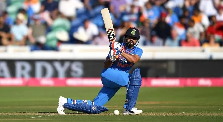 T20 વર્લ્ડ કપમાં સદી: 16 વર્ષથી ભારતનો એકમાત્ર રેકોર્ડ, રોહિત-વિરાટ પણ પાછળ! 2 surash.jpg