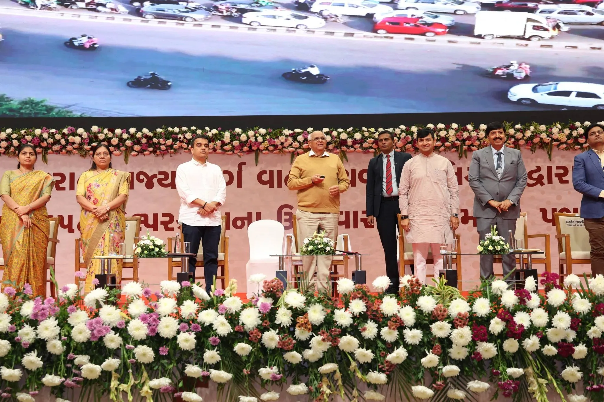 ગુજરાત એસ.ટી.ને મળ્યો નવો વેગ: ૩૦૮૪ ડ્રાઈવર અને ૧૬૫૮ હેલ્પરને મુખ્યમંત્રી ભૂપેન્દ્ર પટેલે આપ્યા નિમણૂક પત્ર 2 Gujarat ST Driver Helper Appointment 2025 1.png