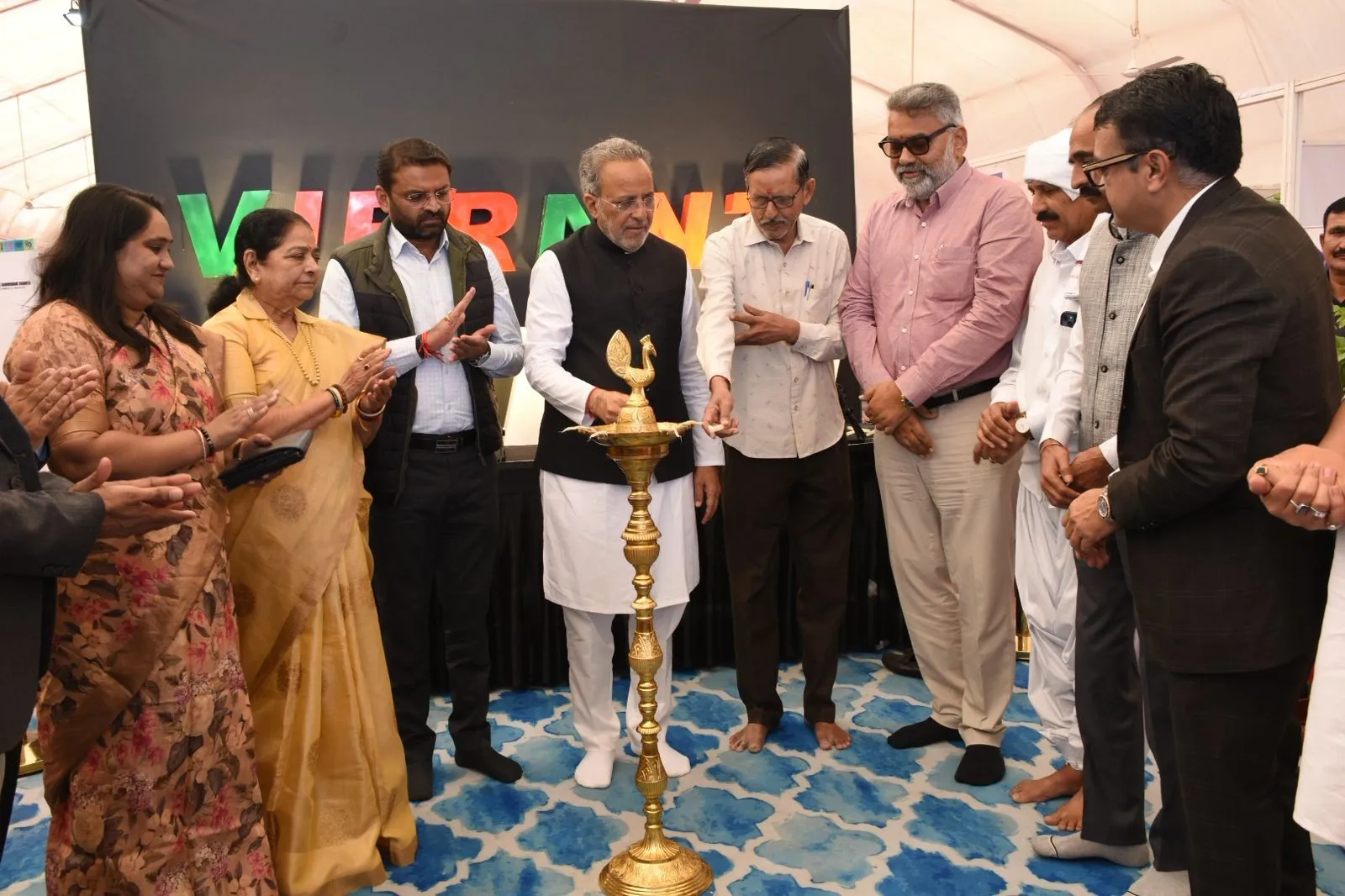 વાઈબ્રન્ટ કચ્છથી વિકાસને નવી ગતિ: ગાંધીધામમાં ૩૩૪ MSME એકમો સાથે ૮૫૦૦ કરોડના MOU પર હસ્તાક્ષર 5 vibrant kutch msme mou 8500 crore 1.png