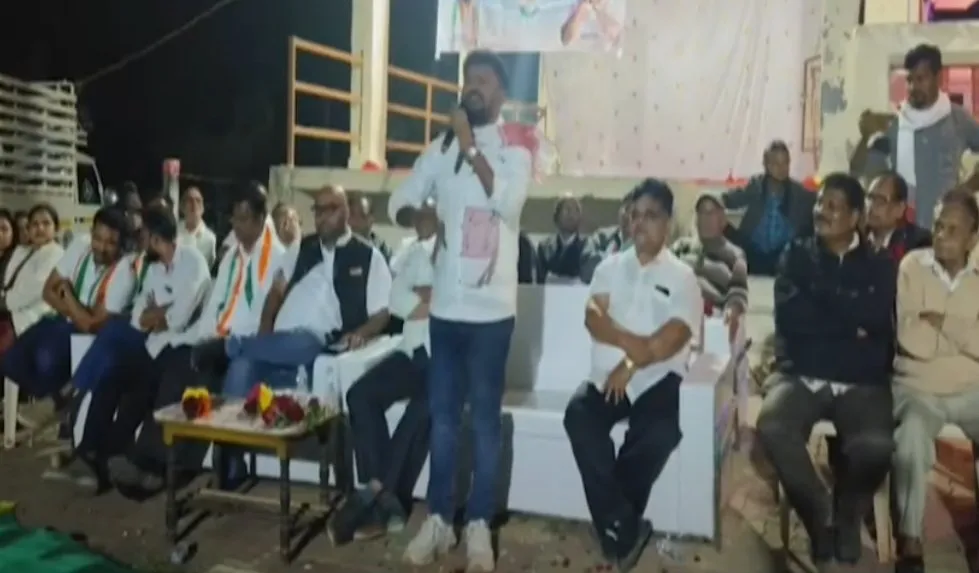 કાવેરી સુગર ફેક્ટરી મુદ્દે નવસારીમાં રાજકીય તોફાન, અનંતભાઈ પટેલે આંદોલનની ચીમકી આપી 3 Kaveri Sugar Factory 2.jpeg