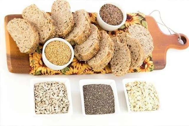 સારા આરોગ્ય માટે આ ૫ સ્વાસ્થ્ય સંકલ્પ પૂરતા 3 include carbohydrates balanced diet chart 1545131019.jpg