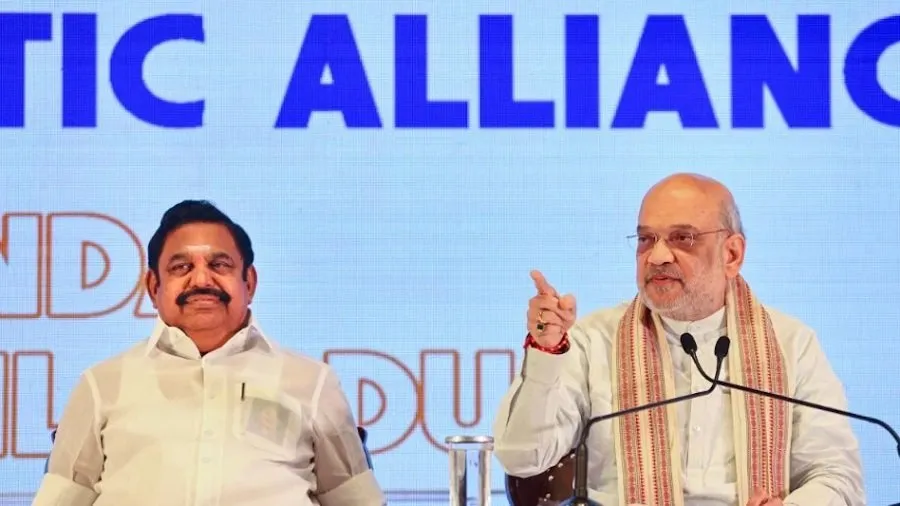 દક્ષિણમાં ભાજપનો મોટો દાવ: AIADMK સામે રાખી બેઠકોની લાંબી યાદી, શું તૂટશે ગઠબંધન કે બનશે નવી વાત? 2 amit shah.jpg