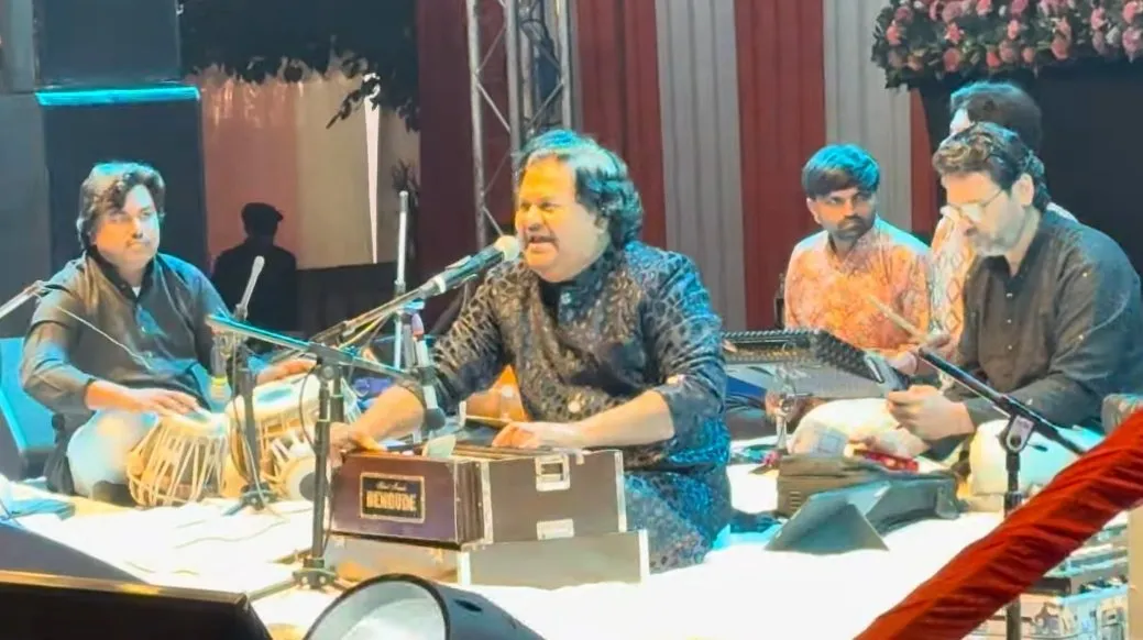 શામળાજીમાં ભક્તિ અને સંસ્કૃતિનો સંગમ, ભવ્ય શામળાજી મહોત્સવ ૨૦૨૬નો રંગારંગ શુભારંભ 3 Shamlaji Mahotsav 2026 Osman Mir 2.jpeg