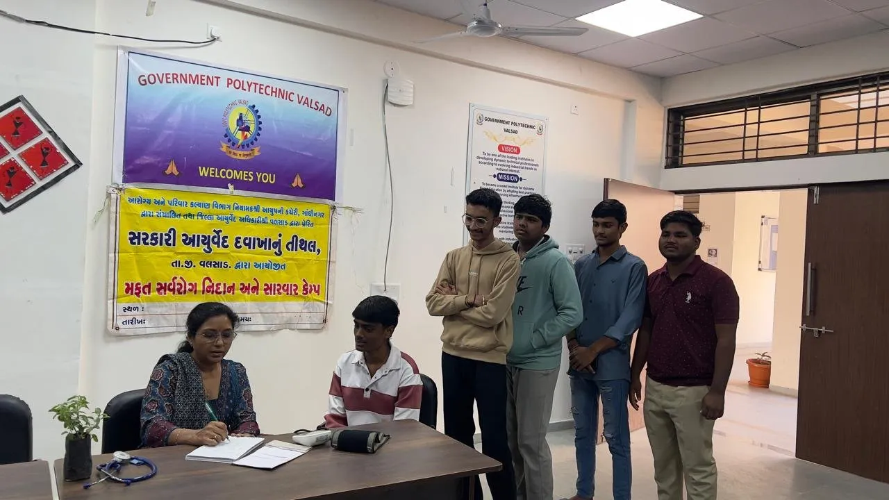 વલસાડની સરકારી પોલીટેક્નીકમાં સરકારી આયુર્વેદિક દવાખાના, તિથલ દ્વારા આયુર્વેદ ચિકિત્સા કેમ્પ યોજાયો 2 IMG 20260109 WA0014.jpg
