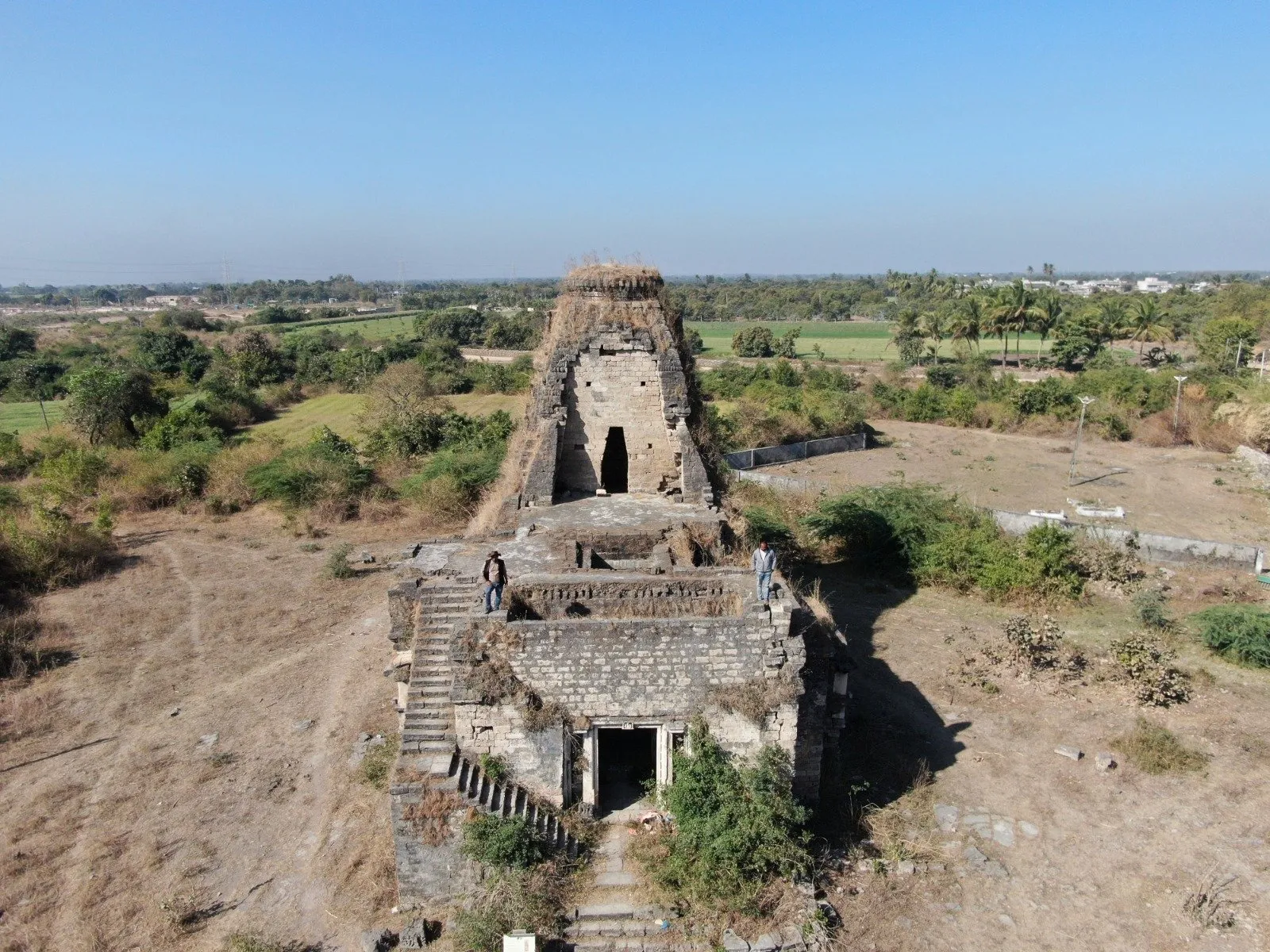 પ્રભાસ પાટણ: સોમનાથની ધરતી પર સૂર્ય ઉપાસનાની અજોડ વિરાસત, ભાસ્કર ક્ષેત્રથી સોલંકી કાળ સુધીનો વૈભવ 4 Prabhas Patan Sun Temples 2.jpeg
