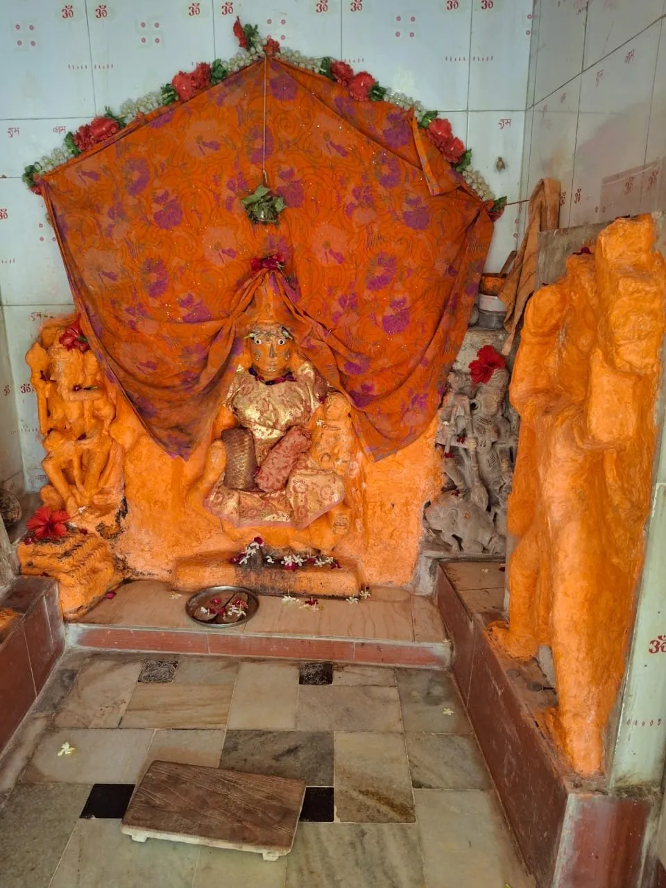 પ્રભાસ પાટણની ધરતી પર ઈતિહાસ બોલે છે: ભદ્રકાળી મંદિરના શિલાલેખમાં સોમનાથના ચાર યુગોની ગાથા 3 Prabhas Patan Somnath Historical Inscription 1.jpeg