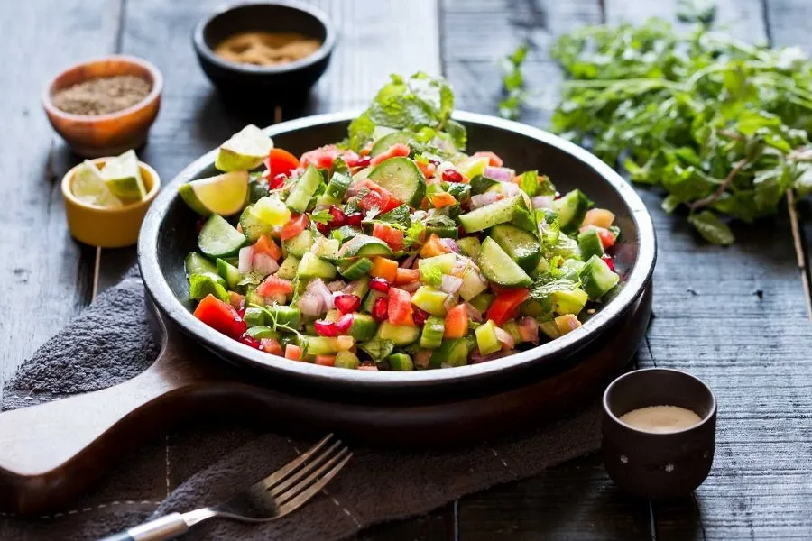  Kachumber Salad 