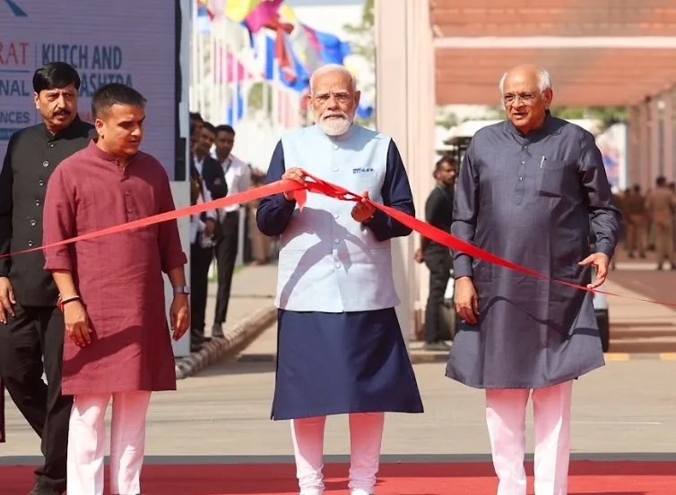 મારવાડી યુનિવર્સિટી ખાતે વાઇબ્રન્ટ ગુજરાત પ્રાદેશિક કોન્ફરન્સનો ભવ્ય પ્રારંભ, વડાપ્રધાન મોદીએ એક્ઝિબિશનનું ઉદ્ઘાટન કર્યું 2 Vibrant Gujarat Regional Conference Rajkot 2026 3.jpeg