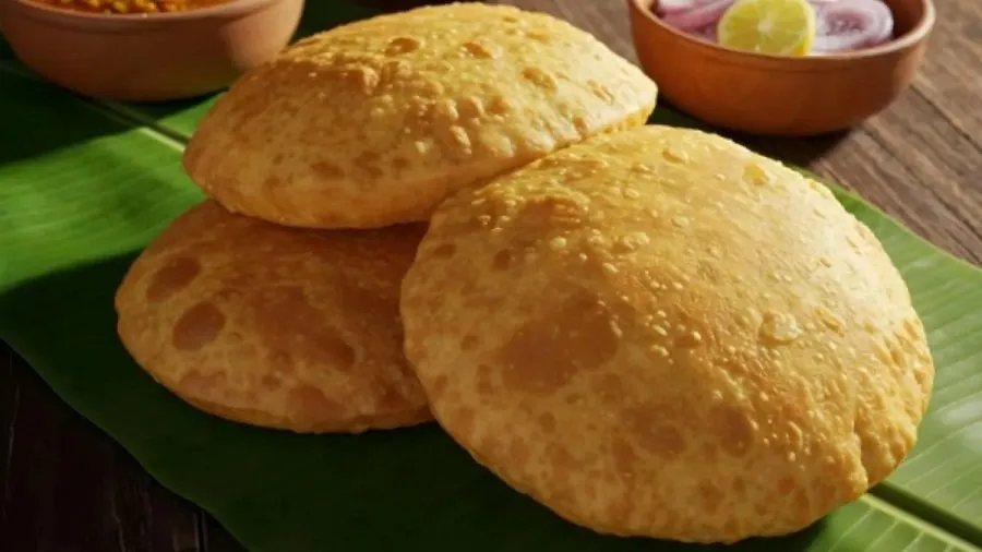 શું તમે ક્યારેય તેલ વગર કુકરમાં પૂરી બનાવી છે? સ્વાદ અને સ્વાસ્થ્યની આ સિક્રેટ રેસીપી નોંધી લો 3 Puri in Cooker